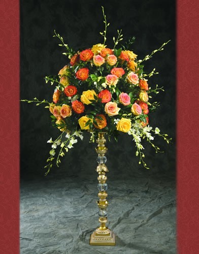 RC 56 RENT BASE:7•HEIGHT:31 Crystal Gold Flower Holder