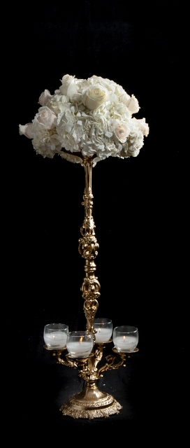 SC 48 BASE: 7 . HEIGHT: 29 Gold -Or Silver Candelabra 4 Candels