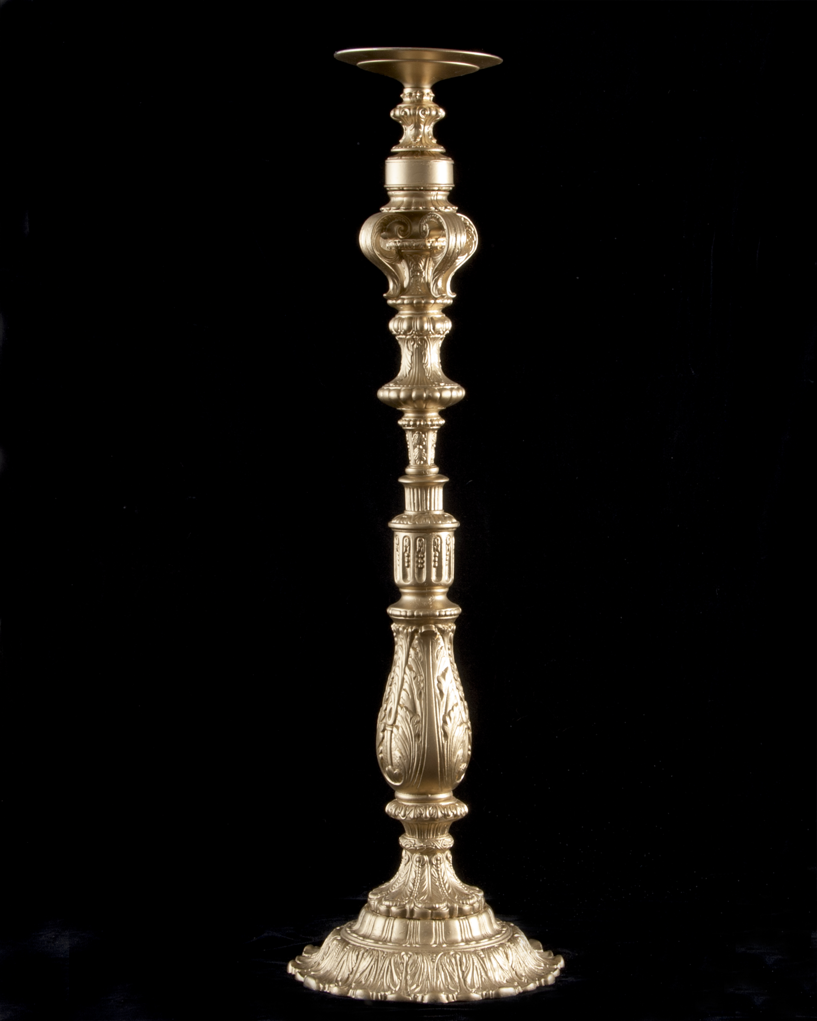 GC 50-B BASE: 12 • HEIGHT : 40  Metal Gold