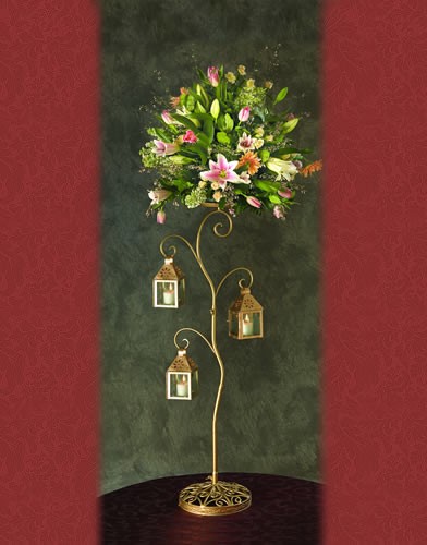 WS64 BASE:10 • HEIGHT: 41 Lanterns Candel Holder