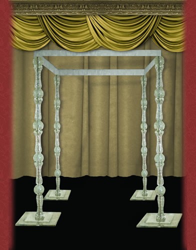 CC 600  BASE:19•HEIGHT:81 Width:8x8  Blown Crystal Chuppa